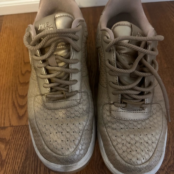 Nike Air Force 1 - Picture 4 of 4